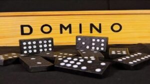 Game Domino QQ là biến thể của Poker nhưng lối chơi dễ dàng hơn nhiều. Đây chính là nguyên nhân tựa game mỗi ngày đều có lượng khách hàng rất lớn. Dưới đây PQ88 sẽ giúp anh em hiểu rõ về Domino QQ. 